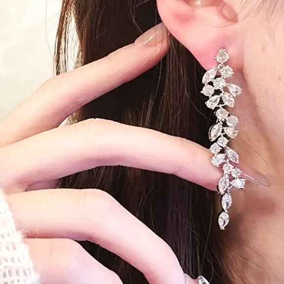 Earrings Rhinestone Dangle Drop Hollywood Glam Stylish Sparkle Elegant Formal - Picture 2 of 3